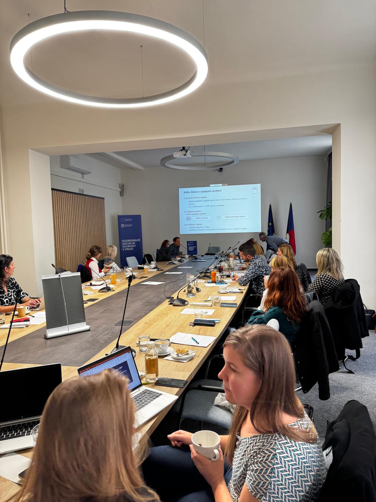 Kulatý stůl - 23.10.2025 - Ilustrační obrázek